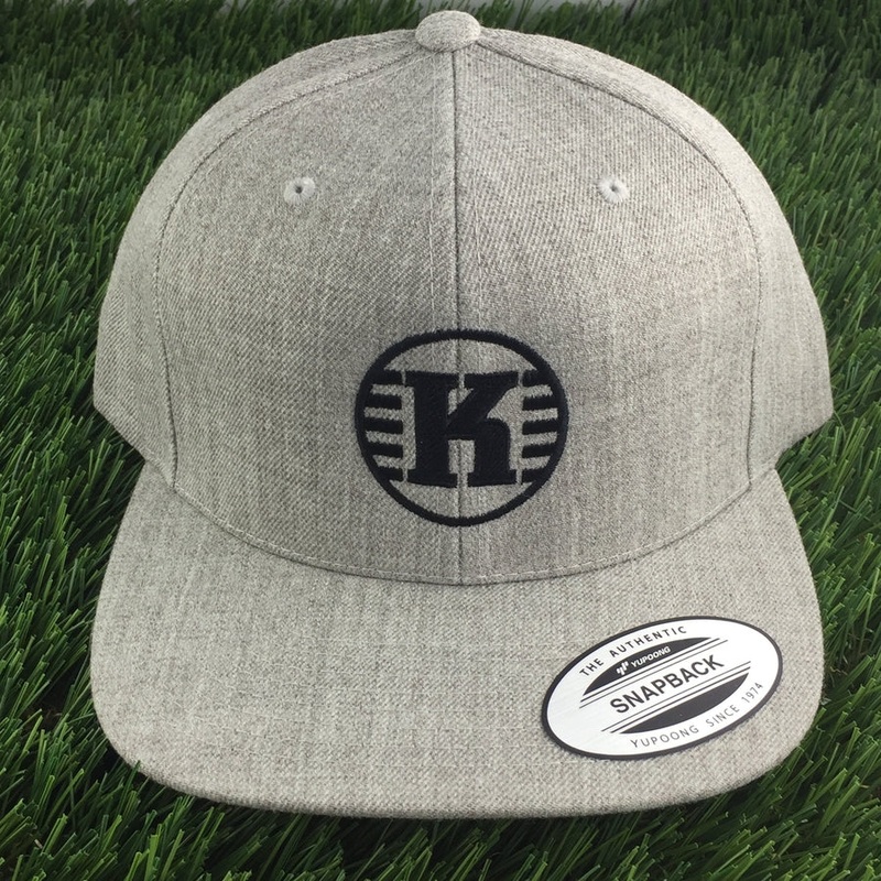 Yupoong / Kastaplast The Authentic Snapback Clothback Hat